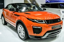 “Soi” mui trần Range Rover Evoque giá 3,5 tỷ tại VN